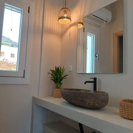 Petra Hotel apartamentowy Finikas (Syros)